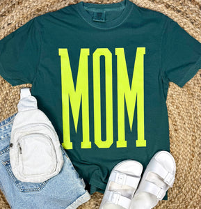 Oversized MOM Graphic Tees