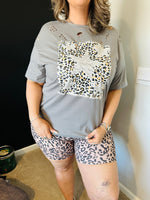 Load image into Gallery viewer, Leopard Stars Distressed Graphic Tee
