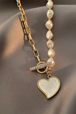 Load image into Gallery viewer, Gold Heart Necklace
